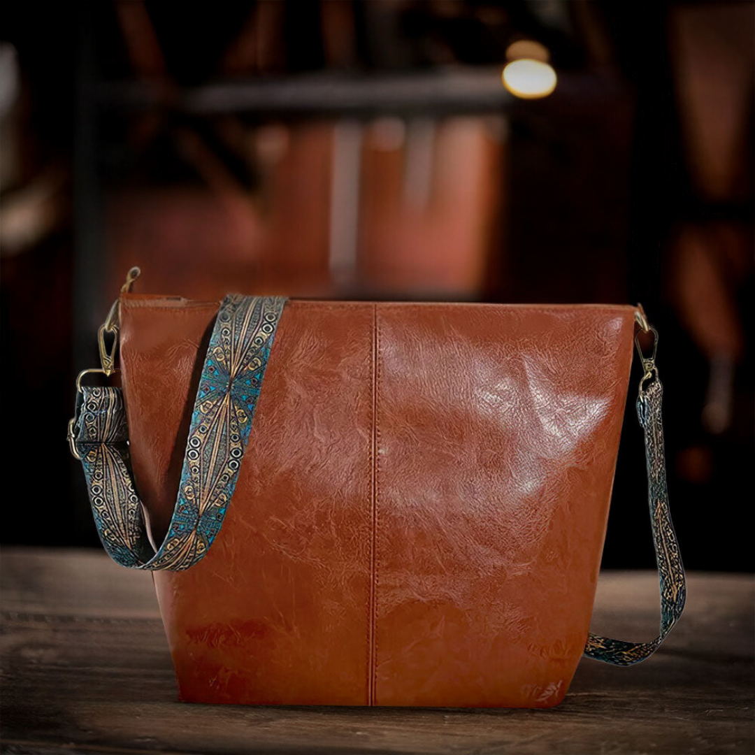 Freya | Classic Vintage-Inspired Shoulder Bag