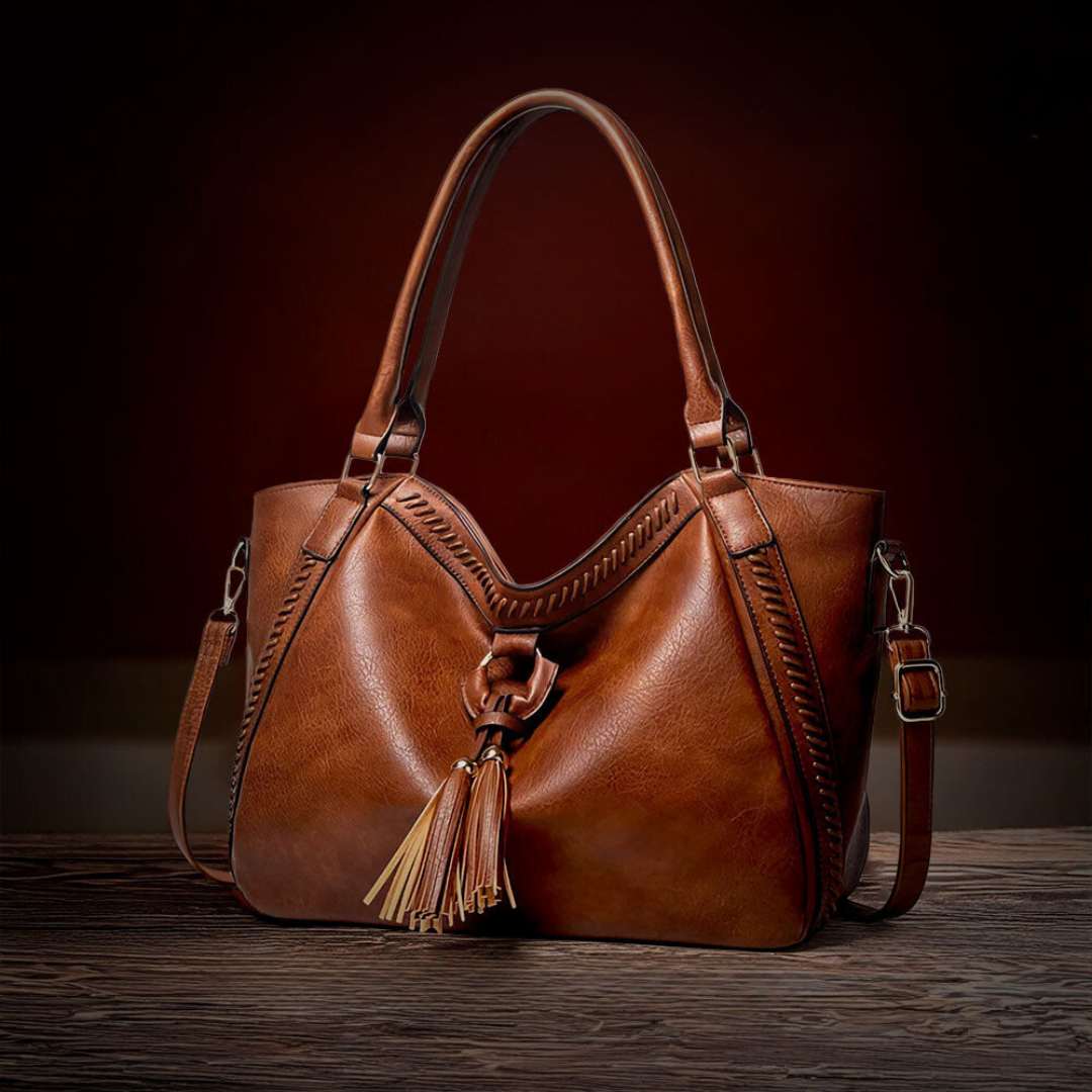Lila | Classic and Chic Shoulder Bag