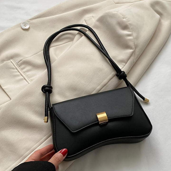 Daphne | Retro-Inspired Shoulder Bag