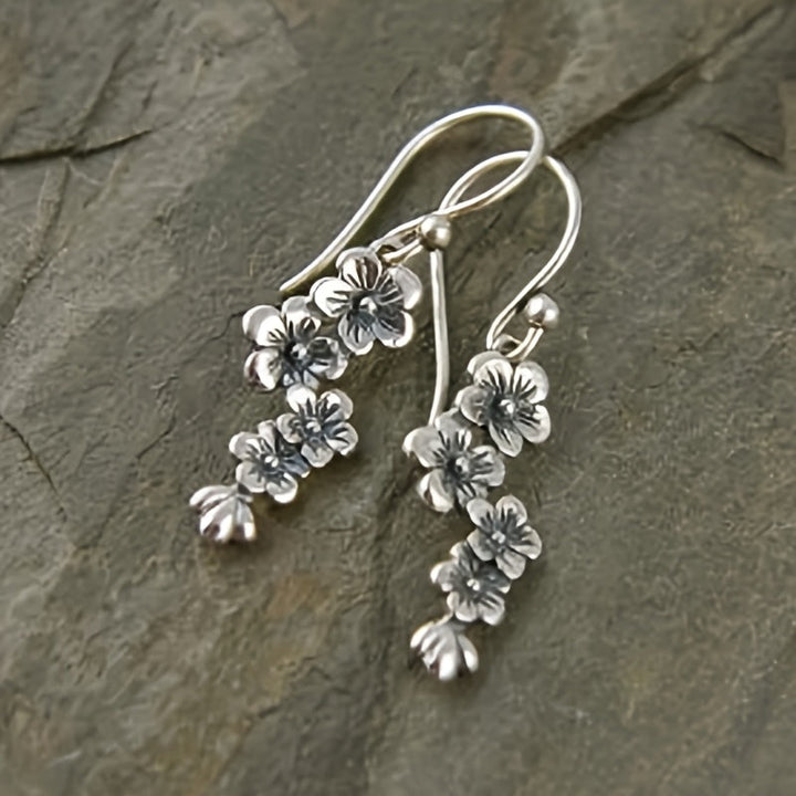 Vintage Daisy Drop Earrings