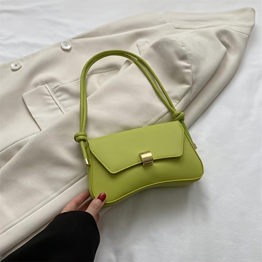 Daphne | Retro-Inspired Shoulder Bag