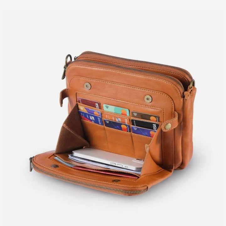 Celia | Classic Sophistication